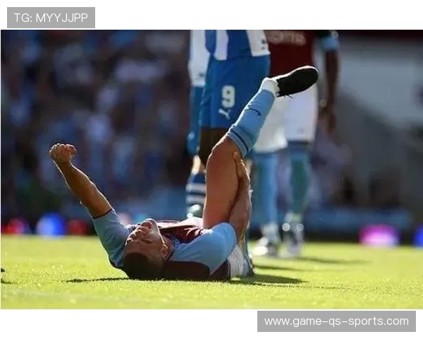 足球场上射门屡屡偏离目标的球星们为何总是如此低迷