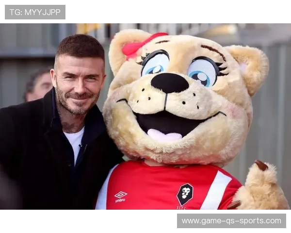 足球球星儿子搞笑瞬间合集 父子同框引发爆笑场面